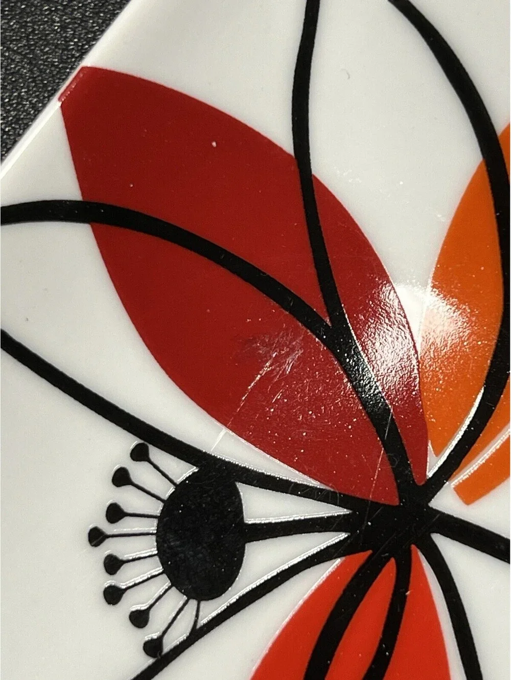 Crate & Barrel 2000s 2 Square Plates Modern Flower Multicolor Porcelain, 8x8”